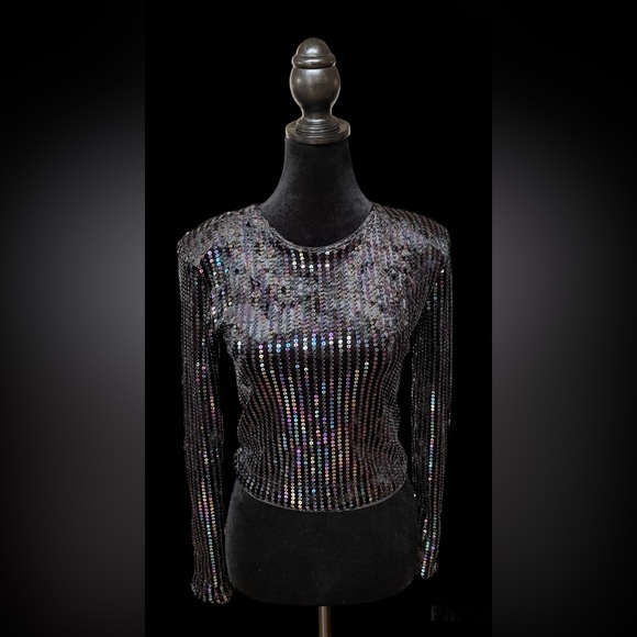 Black Crop Top - Picture 8 of 13